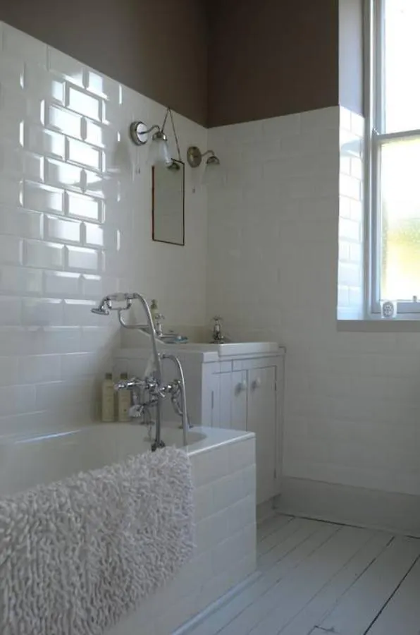 3 Bedroom Flat In Duddingston Village 爱丁堡 公寓